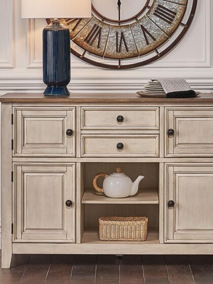 SIDEBOARD