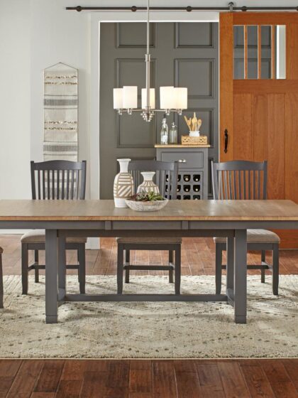TRESTLE TABLE
