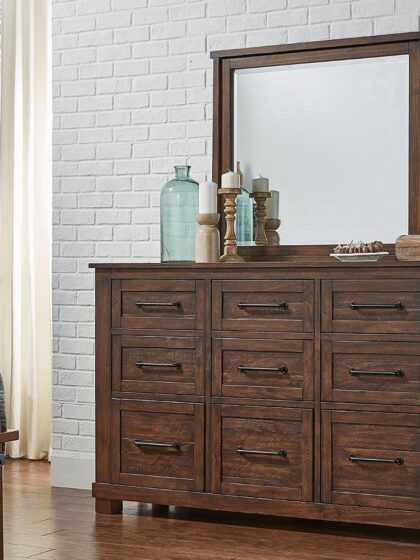 DRESSER