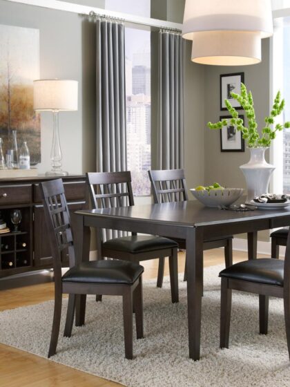 Extending Leg Table