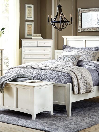 QUEEN PANEL BED